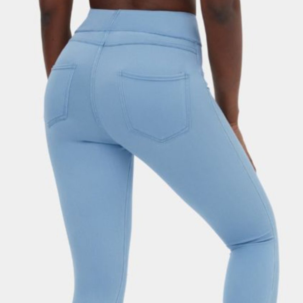 HalaraMagic™ High Waisted Back Side Pocket Stretchy Knit Denim Casual Leggings